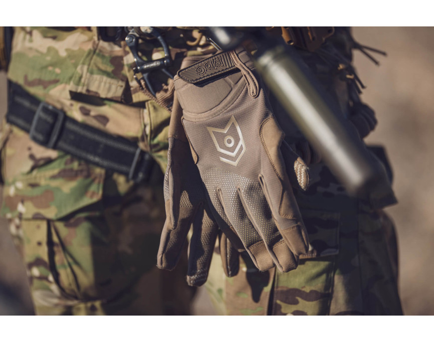 Standards of gloves: mechanical and thermal risks